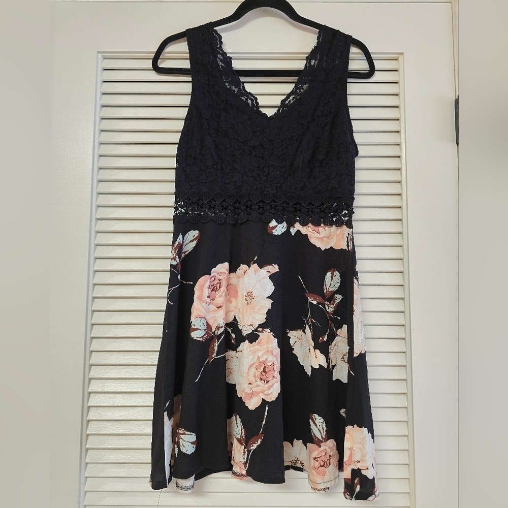 SHEIN - Floral Lace Sleeveless Lightweight Dress With Back Zipper